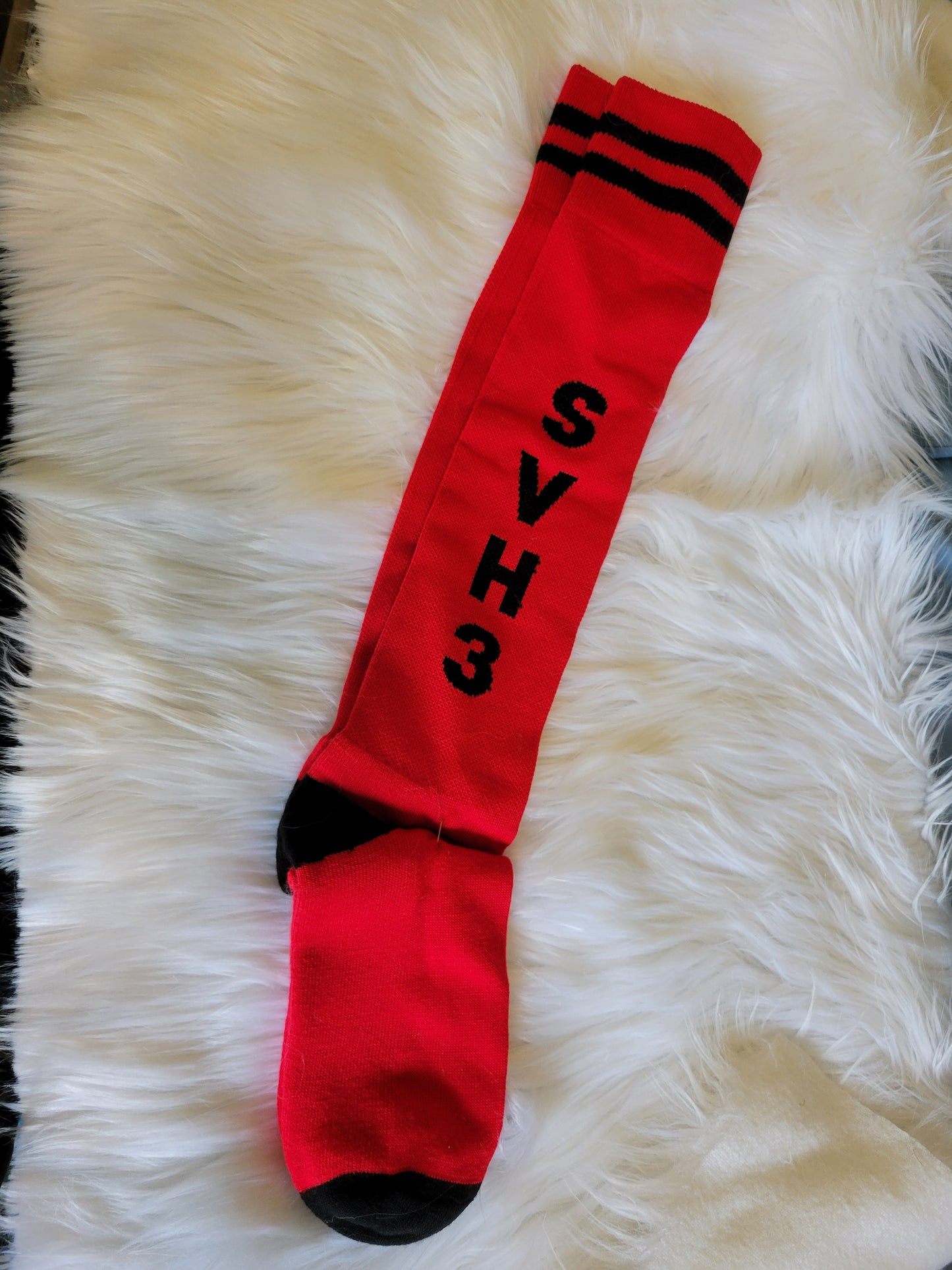 SVH3 Classic Red Shiggy Socks